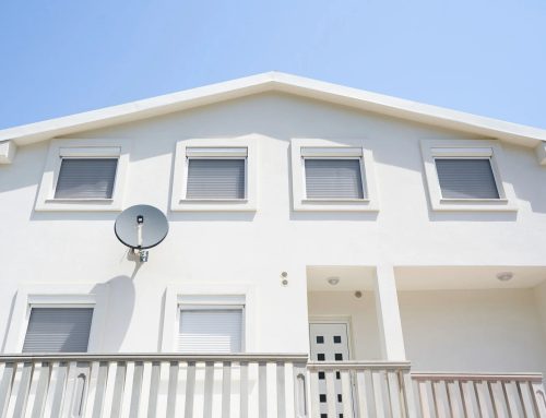 ¿Son mejores las persianas de aluminio o de PVC?